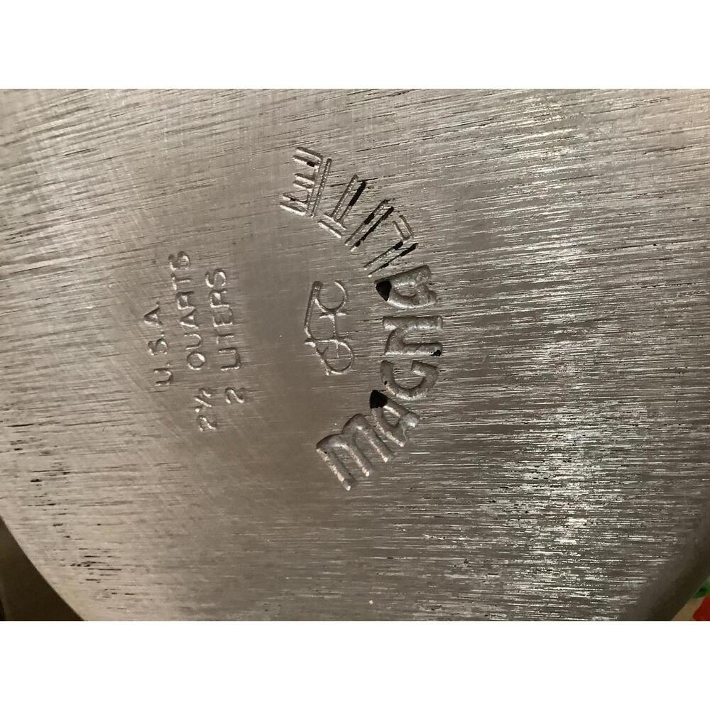 Magnalite 2.5 Quart Aluminum Saucepan with Black Handle